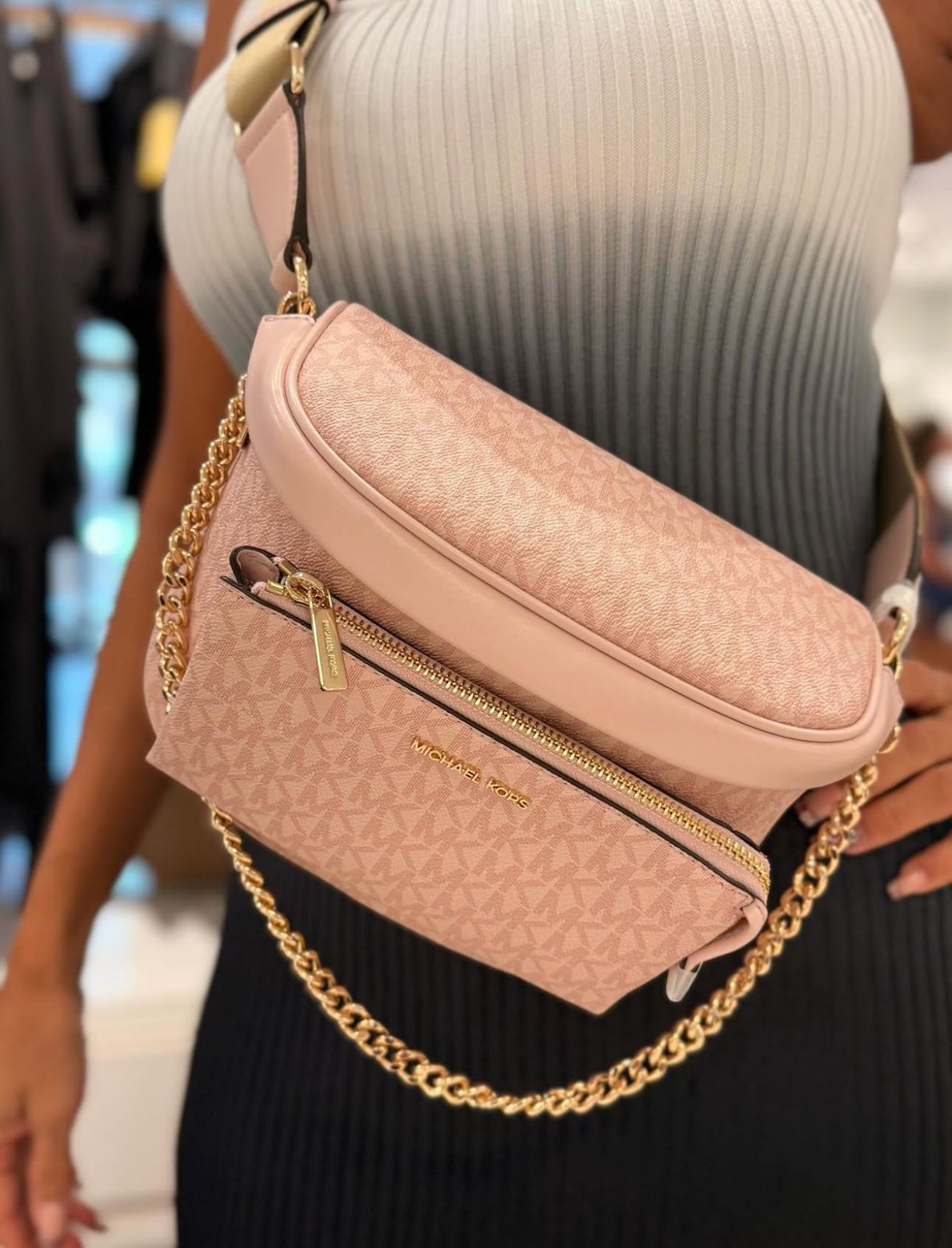 Riñonera Michael Kors Slater Mediana con Logotipo Signature